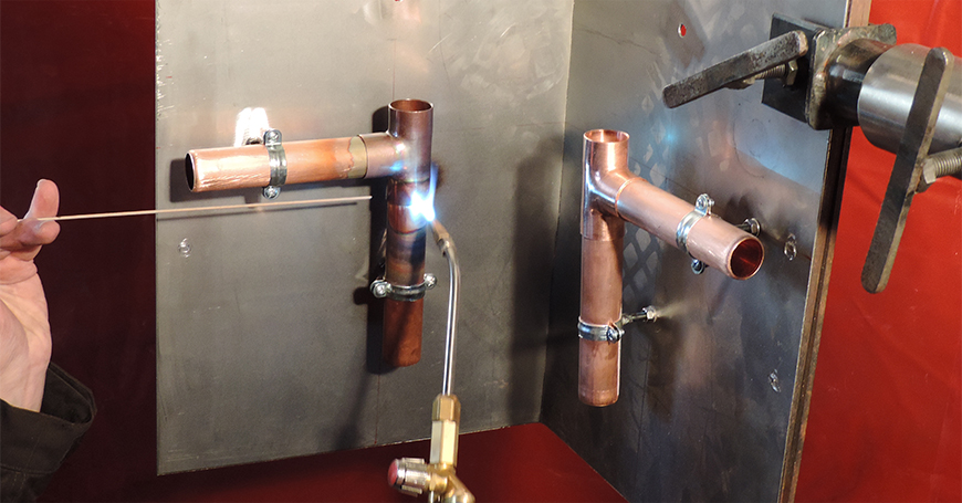 Photo d'une brasure capillaire sur un tube en cuivre.